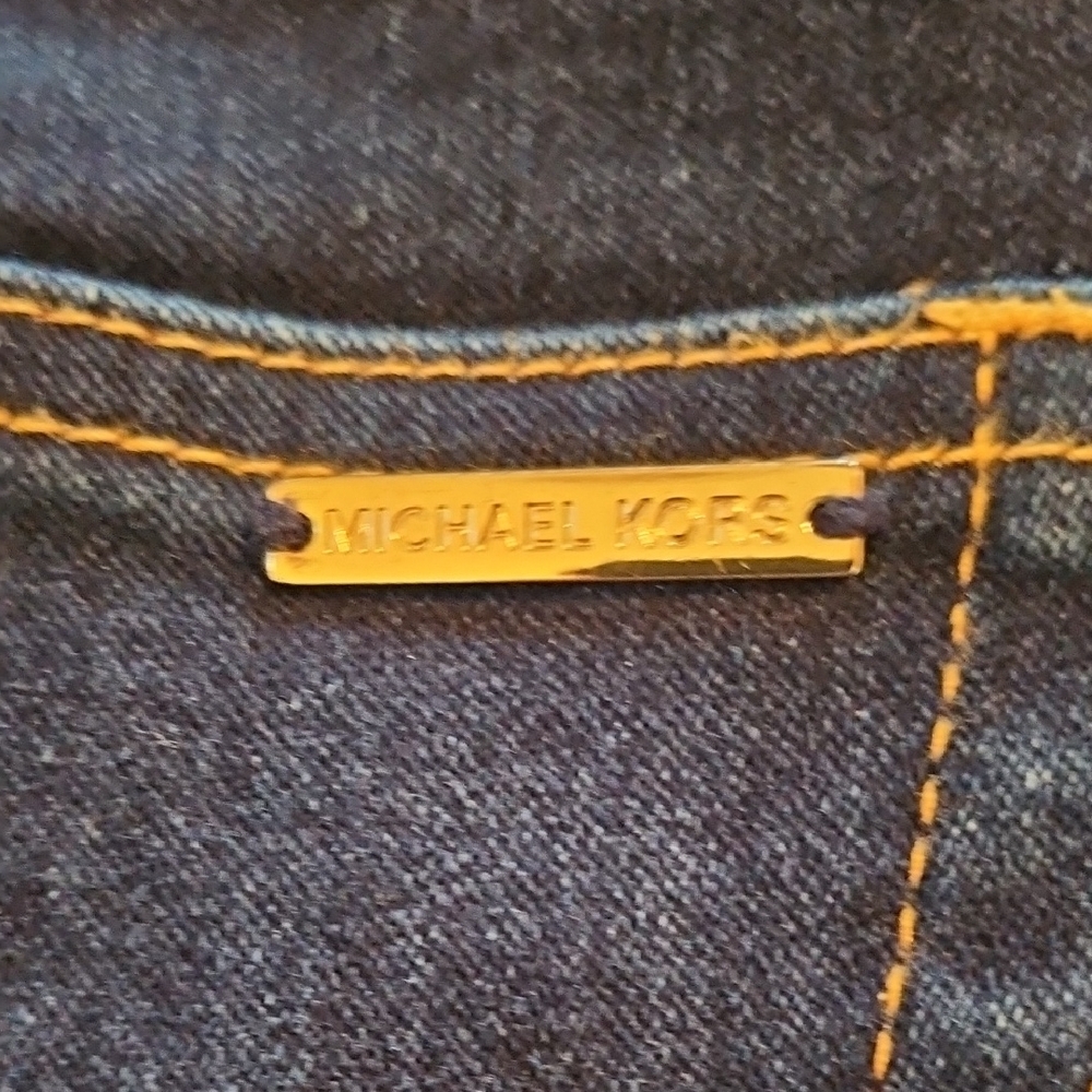Michael Kors-  Straight Leg w/ Gold Accents- Size 6 P - Picture 8 of 8